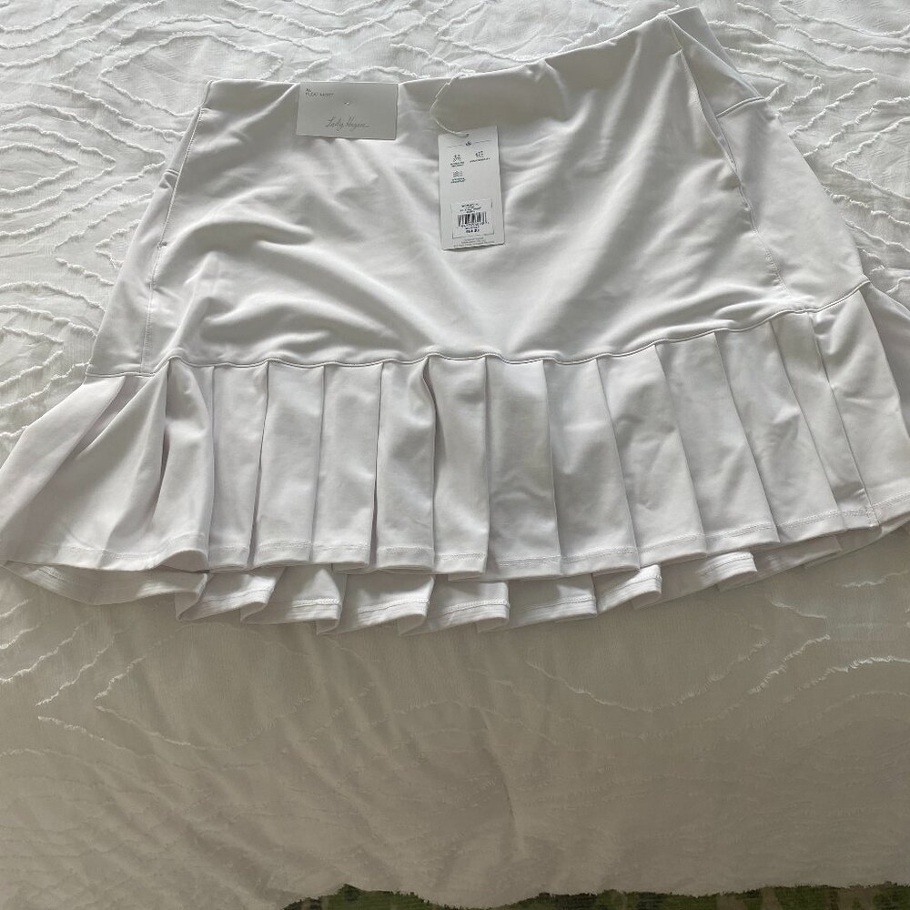 NWT Lady Hagen 17" Skort